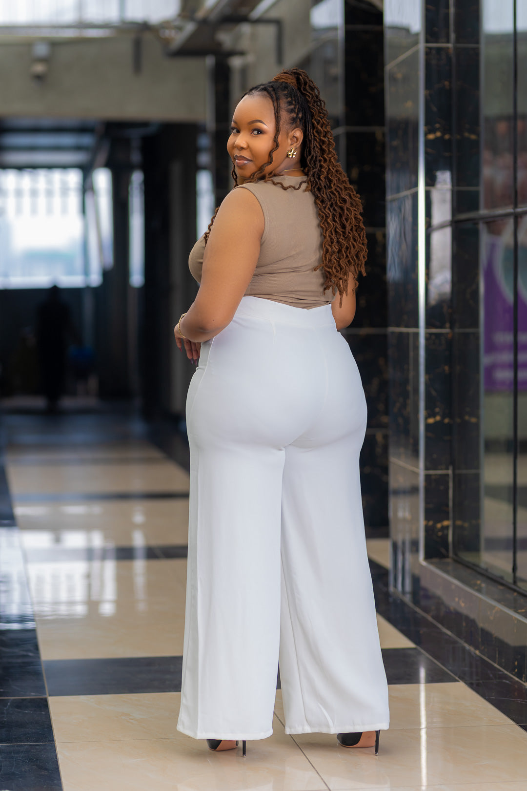 JUNE WHITE PALAZO PANT.